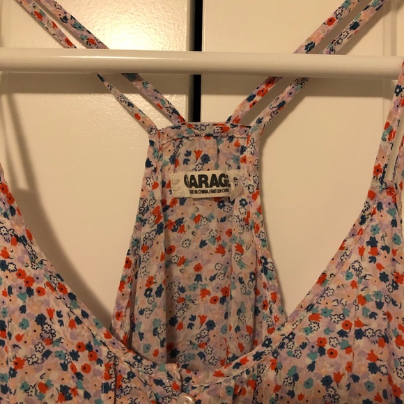 Garage Strappy Floral Top 🌸 - Picture 2 of 6